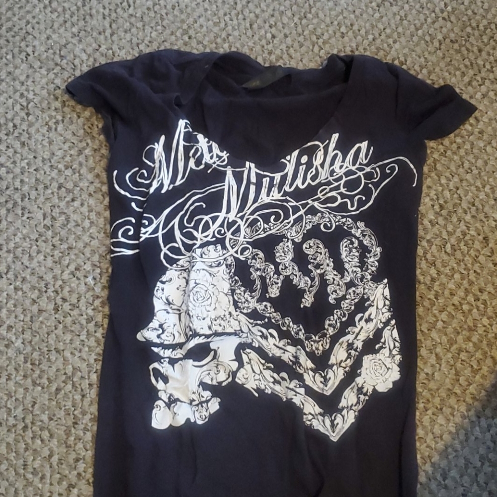 Metal mulisha v neck